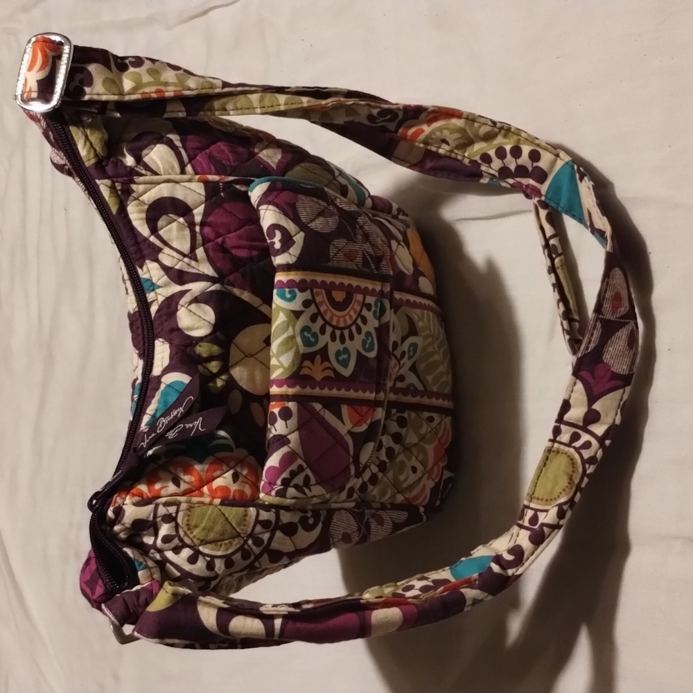 Woman's Cloth Crossbody Purse by Vera Bradley Color: Multicolored